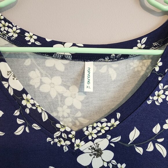 Popyoung Navy Floral Tunic Top XL - Picture 3 of 8